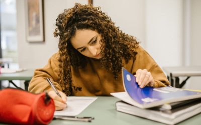 Plongez dans l&rsquo;univers passionnant des concours: Défis, compétitions et récompenses à portée de main!