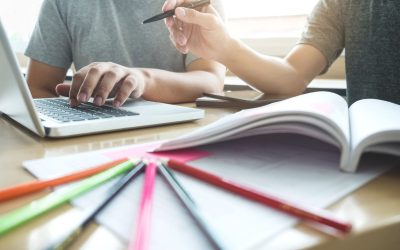 Comment le soutien scolaire peut aider les élèves en difficulté : les bienfaits méconnus de cette méthode d’apprentissage