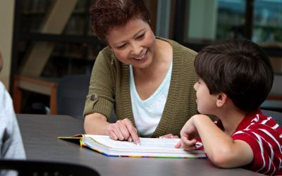 Les Supers-Héros du Soutien Scolaire : Les Tuteurs Invisibles