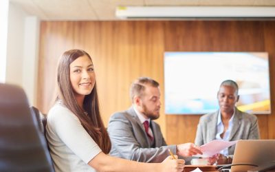 Comment réussir son stage en 4 étapes cruciales : stratégies et astuces pour une expérience professionnelle réussie